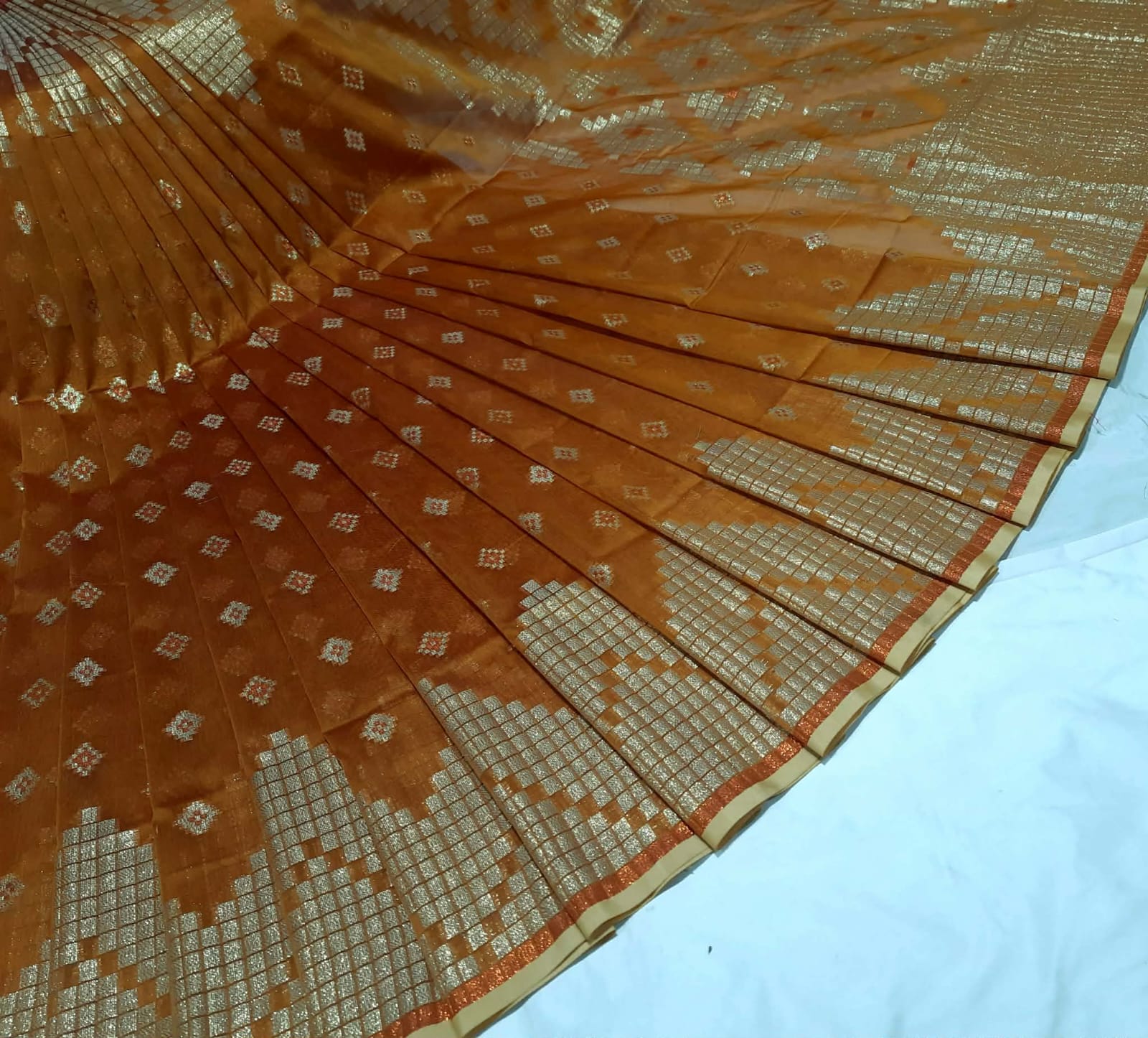 জামদানী শাড়ি,গাঢ় খয়েরি